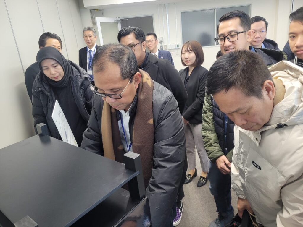 Danny Pomanto Lakukan Visitasi ke Tiga Fasilitas Program Dekarbonisasi di Jepang