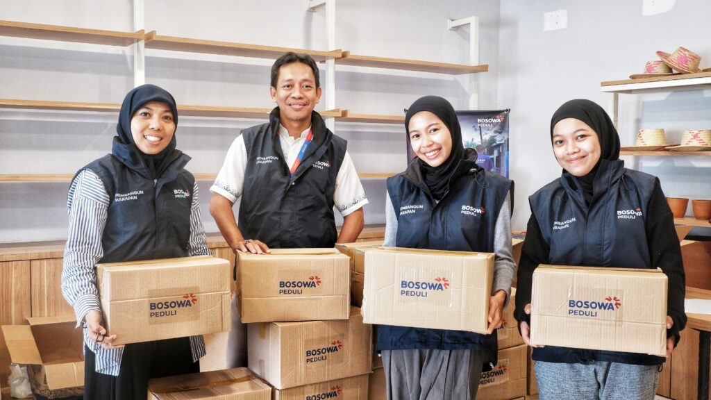 116 Ton Paket Pangan Bosowa Peduli Sasar Warga Mamminasata di Bulan Ramadhan