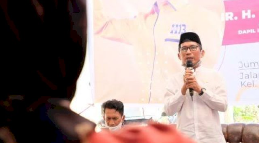 Reses Anggota DPRD Makassar Muhclis Misbah.