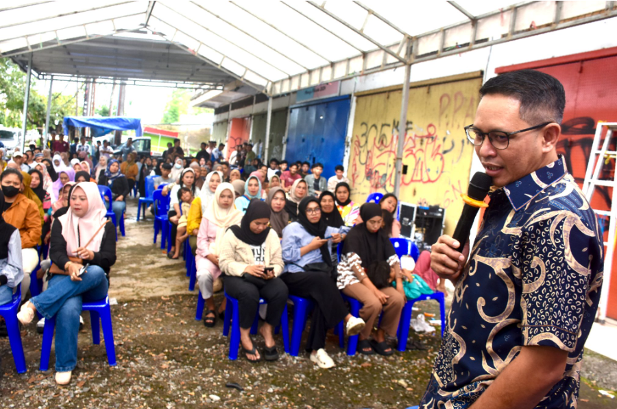 Ketua DPRD Makassar, Supratman.