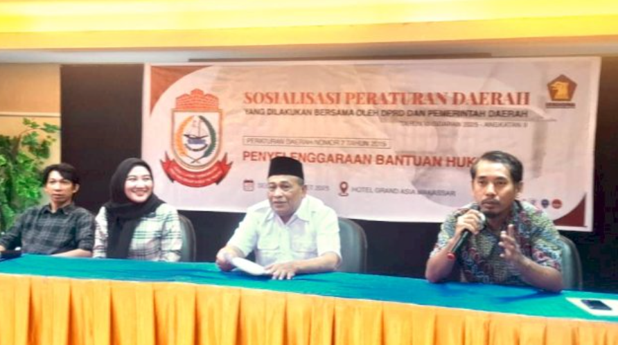 Sekretariat DPRD Makassar sosialisasikan Penyelenggaraan Bantuan Hukum, di Hotel Grand Asia, Jl Boulevard, Selasa (25/3/2025).