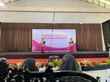 Kolaborasi antara sekolah dan keluarga menjadi sorotan utama dalam kegiatan School Festival 2025 yang digelar Sekolah Putri Darul Istiqamah (SPIDI) dan Sekolah Alam Darul Istiqamah (SADIQ) di Auditorium SPIDI, Jalan Poros Makassar–Maros, Maccopa, Sabtu (1/11/2025).